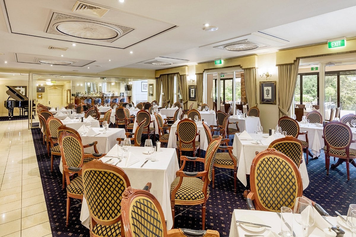 Oliver's Restaurant at Canterbury International Hotel