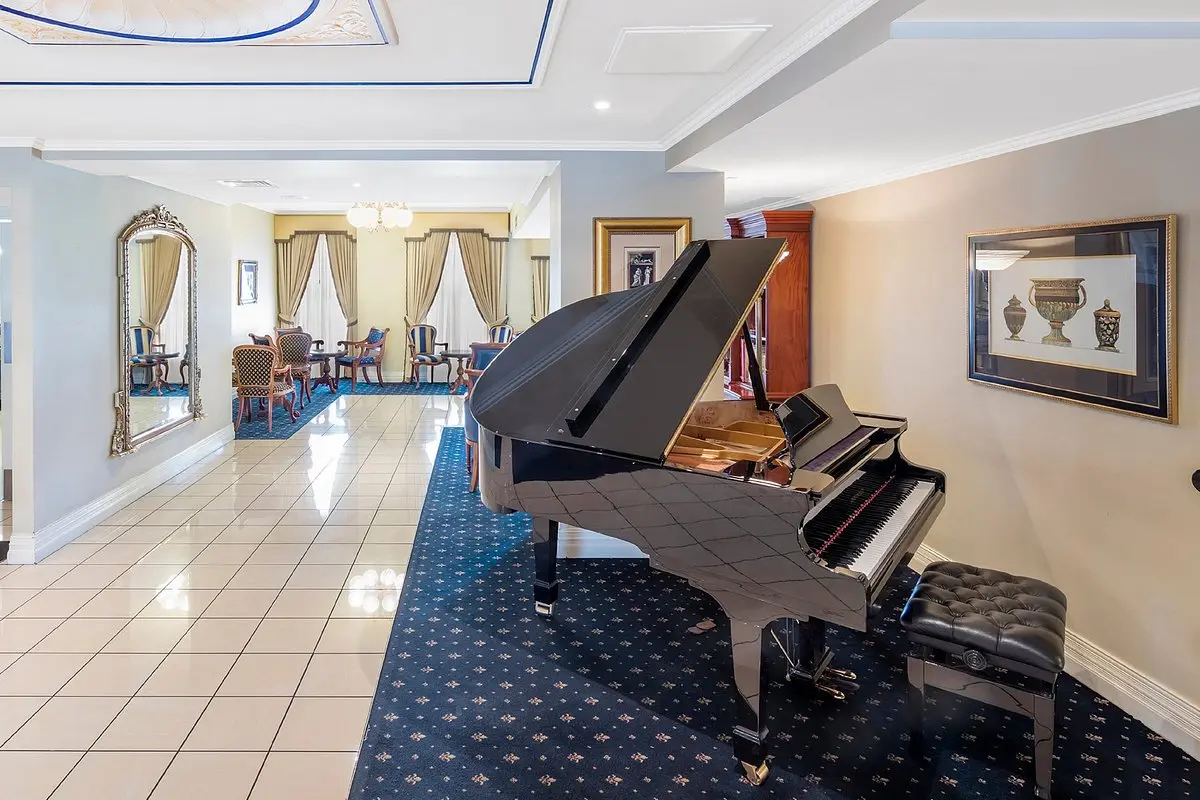 Canterbury International Hotel - Contact
